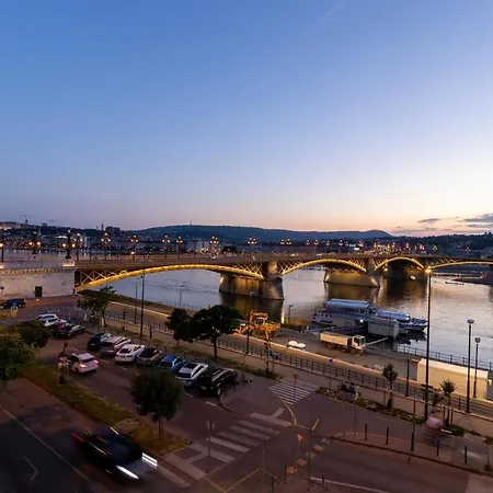 Gde Jaszai Panorama * Budapeste