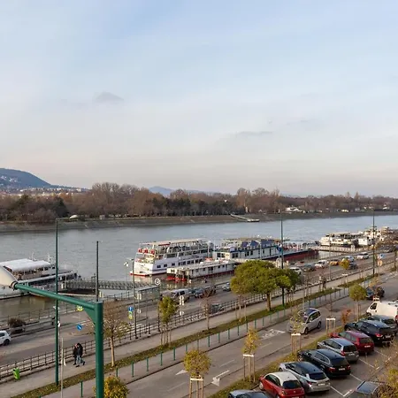 Gde Jaszai Panorama *