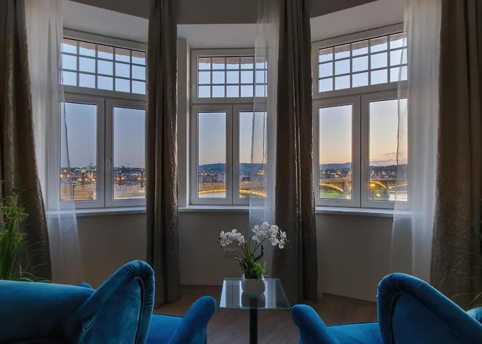 Gde Jaszai Panorama * بودابست